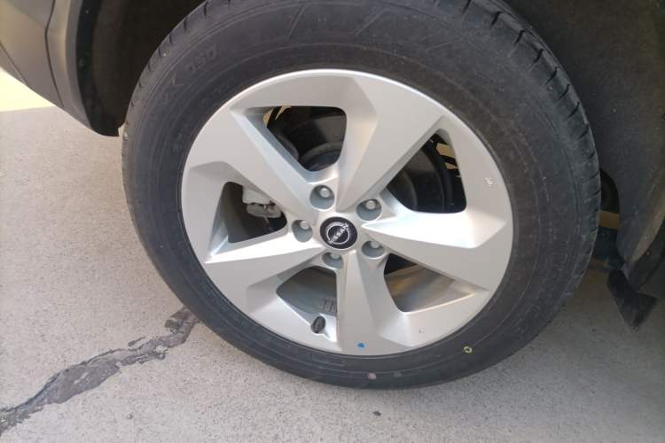 Used Nissan Qashqai 2023 Classic 2.0L CVT XV Comfort Edition Right Rear Wheel Hub