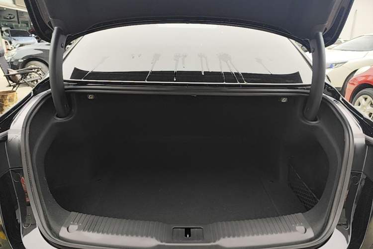 Used Hongqi H5 2024 1.5T DCT Smart Connect Flagship Edition
