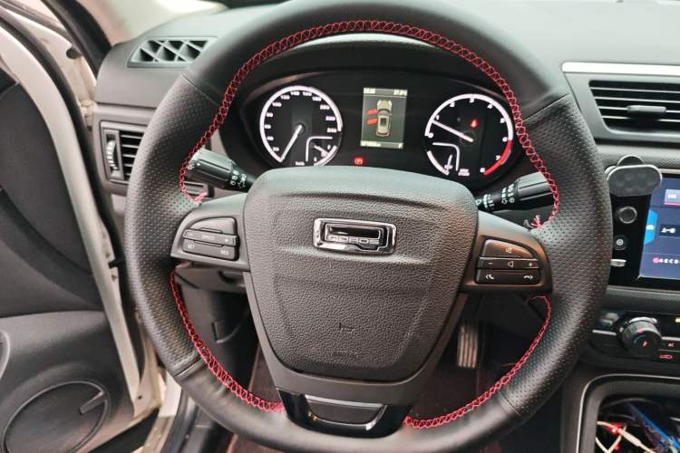 Used Qoros 5 2017 1.6T Automatic Leading Model
