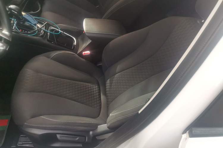 Used Roewe i5 2020 1.5L Automatic 4G Connected Linghao Edition
