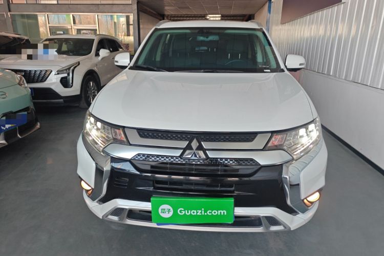 Used Mitsubishi Outlander 2021 2.4L 4x4 Zhi Xiang Edition 7 Seats
