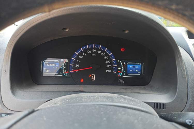 Used BYD G6 2013 1.5TID Automatic Luxury Model