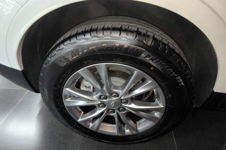 Used Cadillac XT5 2021 28T Luxury Model