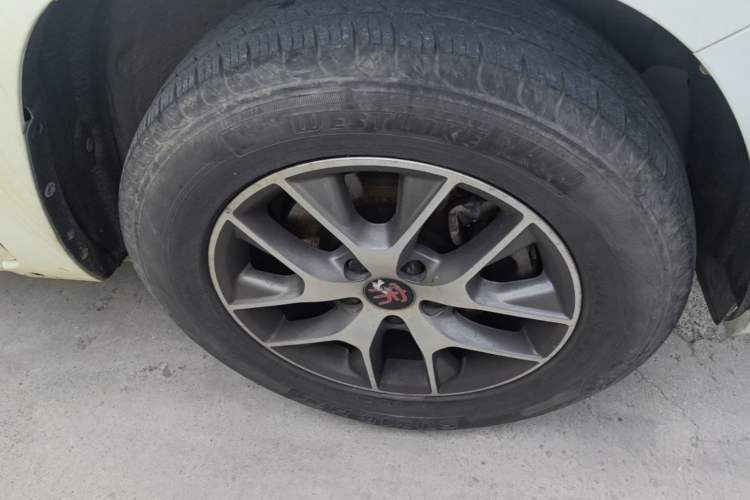 Used BYD Song 2017 Gaishi Upgrade Edition 1.5TI Manual Leading Model
