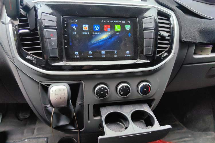 Used SAIC MAXUS Xintu V80 2021 2.0T Manual Classic Aoyuntong Long Wheelbase Mid-Roof 6/7/8/9-Seater
