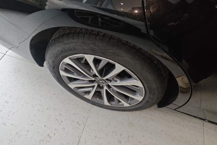 Used Lexus ES 2023 200 Excellence Edition