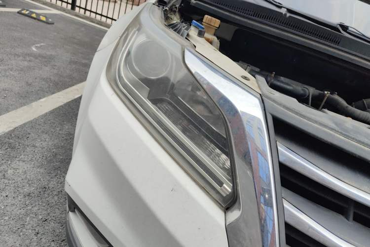 Used HYOSOW S6 2016 1.5T Manual Leading Model Right Front Headlight