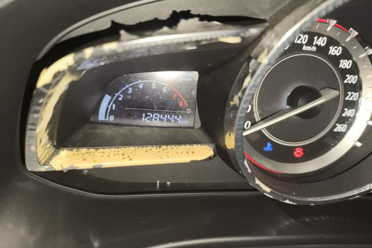 Used Mazda 3 Axela 2014 Sedan 1.5L Manual Comfort Model