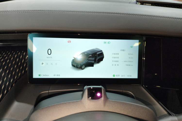 Used Zeekr 009 2024 7-Seater Walk-Through Version Four-Wheel Drive 108 kWh Instrument Cluster