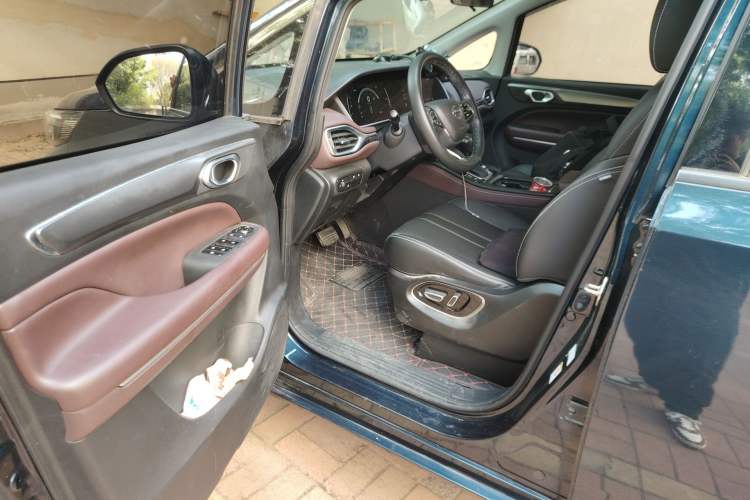 Used GAC Trumpchi M6 2021 PRO 270T DCT Luxury Edition Driver Seat