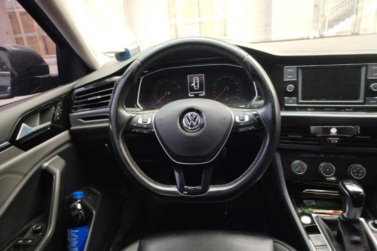 Used Volkswagen Sagitar 2019 200TSI DSG Comfort Version China VI Standard Steering Wheel