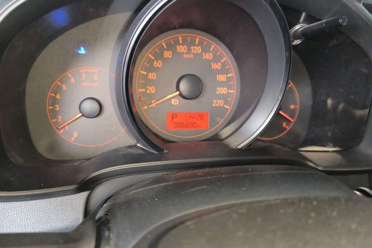 Used Honda Fit 2014 1.5L LX CVT Comfort Model
