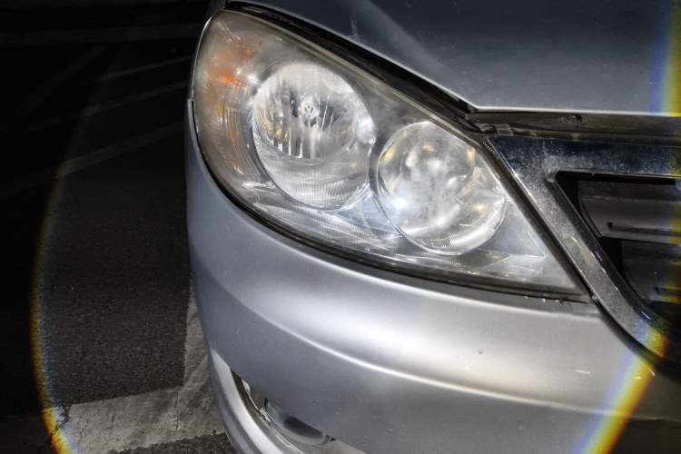 Used Volkswagen Lavida 2011 1.6L Automatic PinYou Edition Right Front Headlight