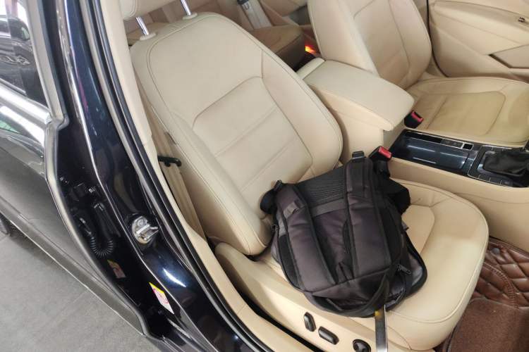 Used Volkswagen Passat 2014 1.8TSI DSG Prestige Navigation Edition