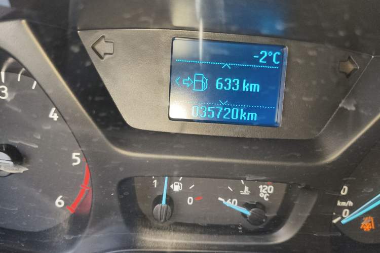 Used Ford Transit 2019 2.0T Diesel Multi-Purpose Commercial Vehicle Short Wheelbase Low Roof 6-Seater China VI Standard