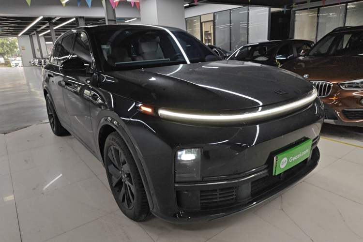 Used Li Auto L7 2023 Pro Model Front Right 45 Deg