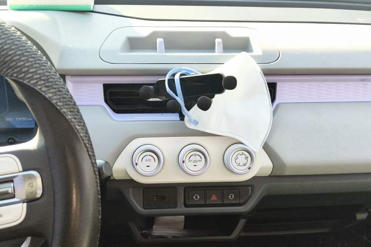 Used Chery QQ Ice Cream 2022 170km Sundae Phosphate Lithium-Ion