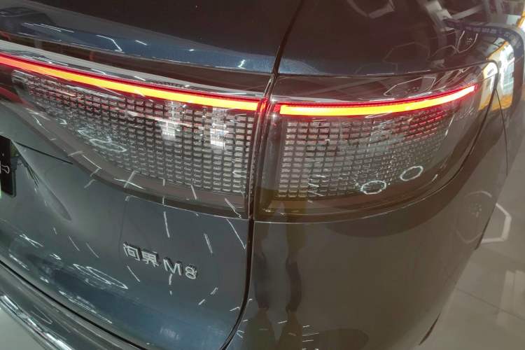 Used Hima AITO M8 2025 Extended-Range Ultra Version 53.4 kWh 5-Seater Edition
