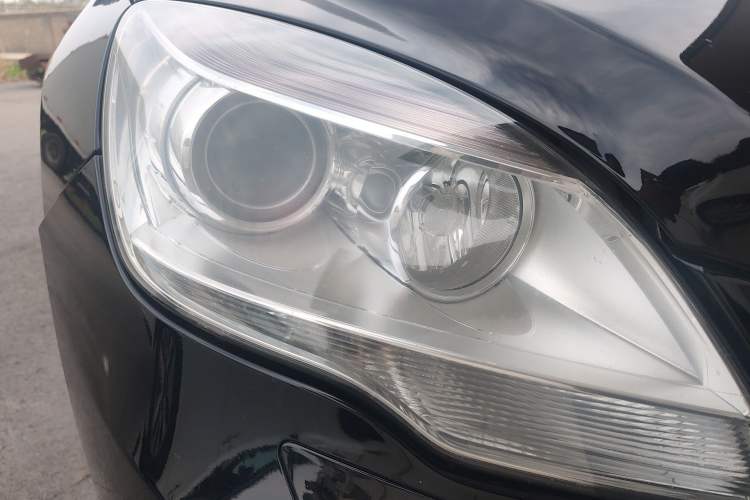 Used Mercedes-Benz R-Class 2014 R 320 4MATIC Business Model Right Front Headlight