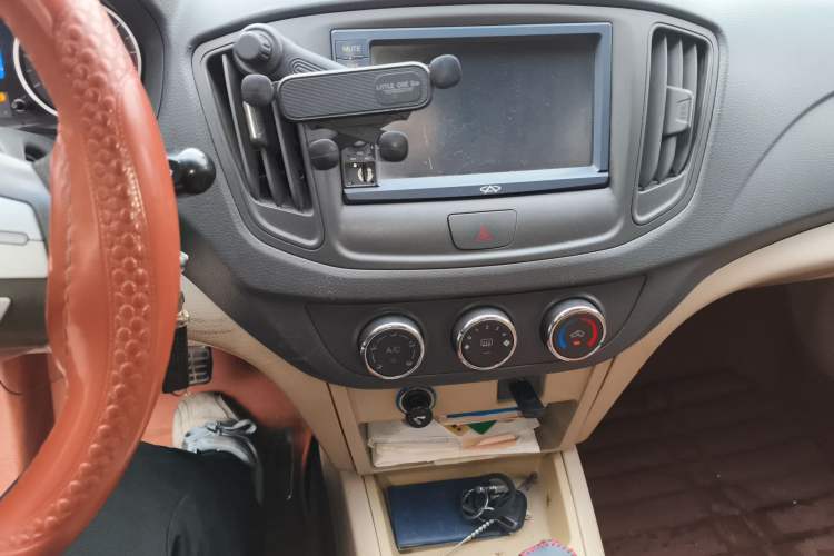 Used Chery E5 2011 1.5L Manual Enjoyment Model Audio And AC Panel