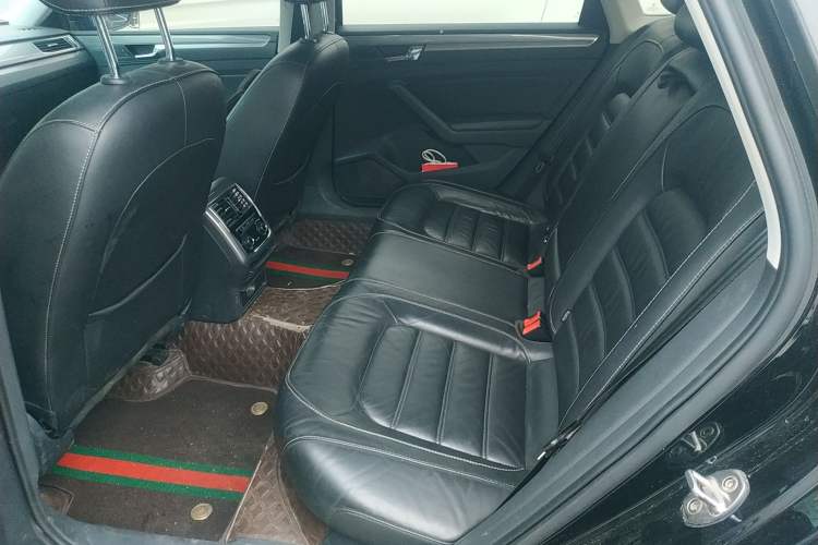 Used Volkswagen Passat 2017 330TSI DSG Luxury Edition
