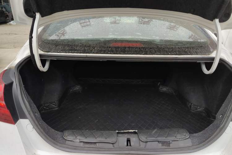 Used Geely Auto Emgrand 2019 Leading Edition 1.5L CVT Upward-Connected Model China VI Standard