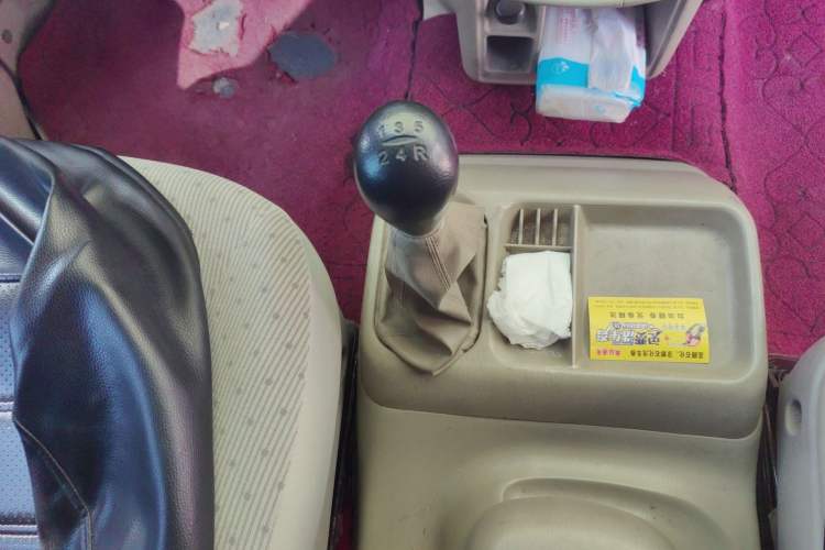 Used JAC Group Refine 2011 2.4L Government Procurement Version Manual Luxury Trim Gear Lever