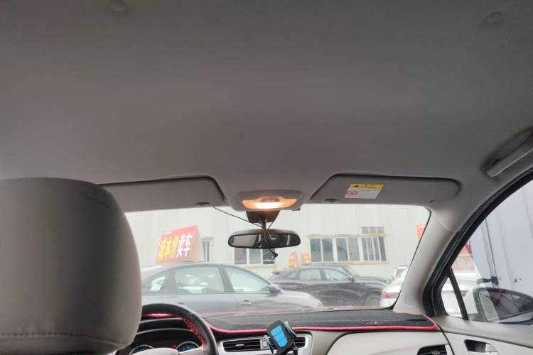 Used Chevrolet Lova RV 2016 1.5L Manual Comfort Edition
