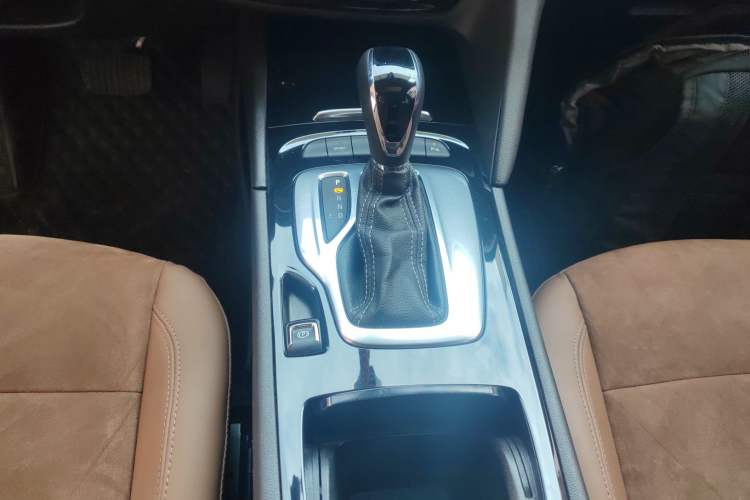 Used Buick Regal 2019 20T Elite Version China VI Standard
