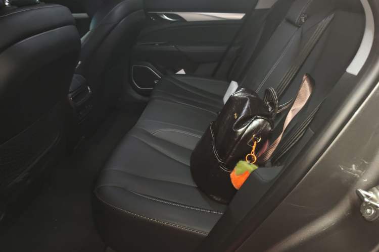 Used Geely Auto Emgrand GT 2021 1.8T Flagship Edition+ Interior 4