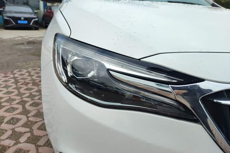 Used Buick GT 2021 Revised Version Flagship 1.5L Automatic Elite Edition Right Front Headlight