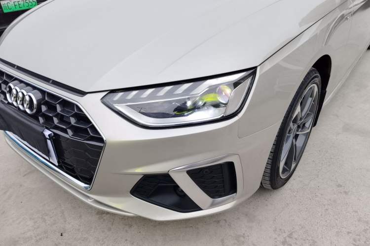 Used Audi A4L 2023 40 TFSI Fashion Dynamic Model
