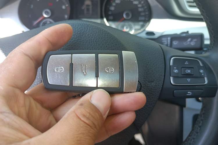 Used Volkswagen Magotan 2013 1.8TSI Premier Model Vehicle Key