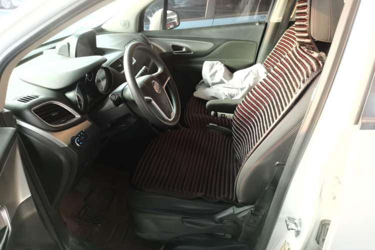 Used Buick Encore 2015 1.4T Automatic Two-Wheel Drive Urban Elite Version