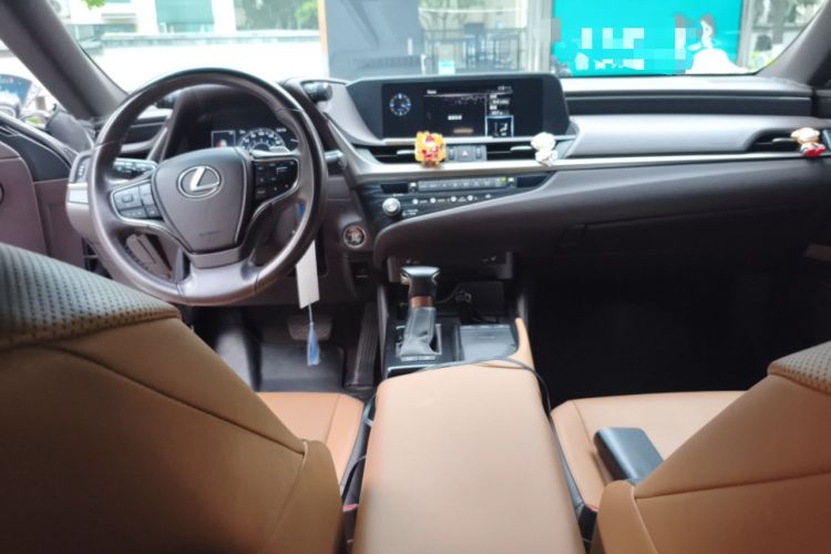 Used Lexus ES 2020 200 Excellence Edition
