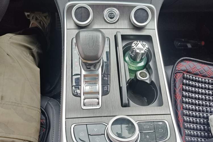 Used Hongqi H9 2022 2.0T Smart Connect Flagship Edition Gear Lever