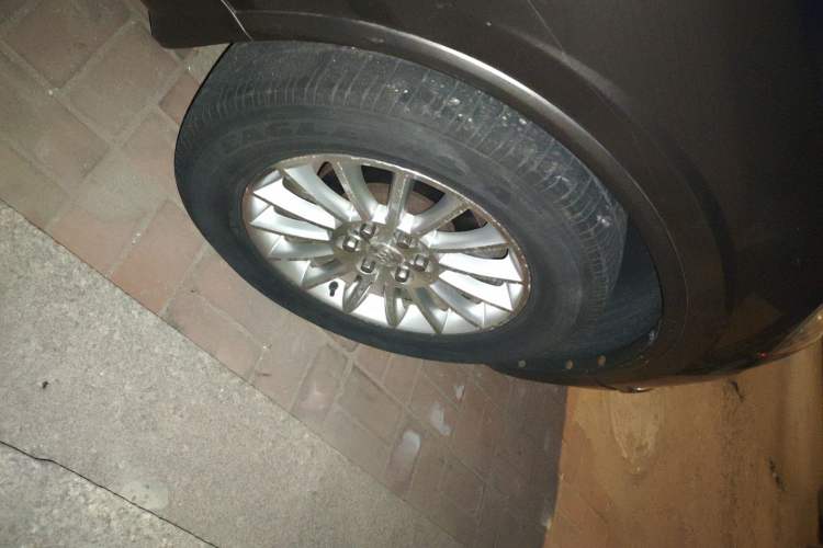 Used Buick Enclave 2010 3.6L Elite Edition
