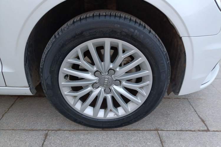 Used Audi A3 2015 Limousine 35 TFSI Millionth Anniversary Intelligent Leading Model
