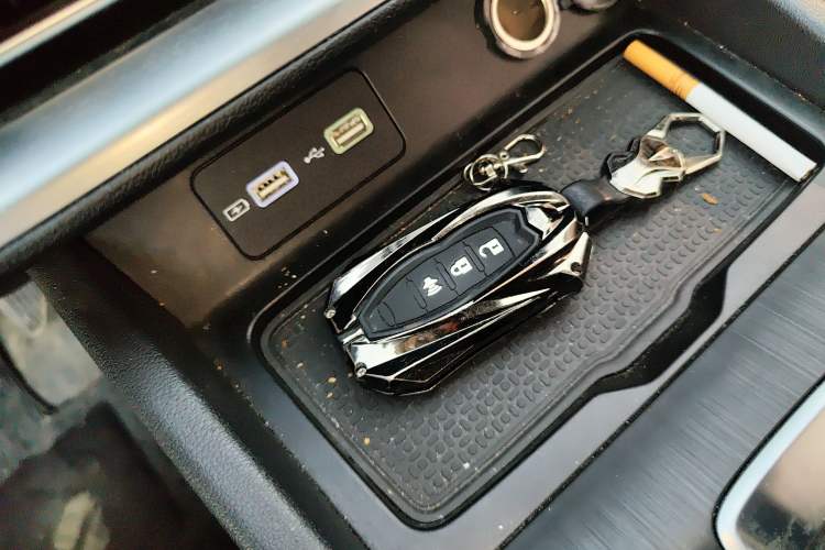 Used Great Wall Poer 2023 2.0T Commercial Version Automatic Diesel 4x4 Elite Long-Box GW4D20M
