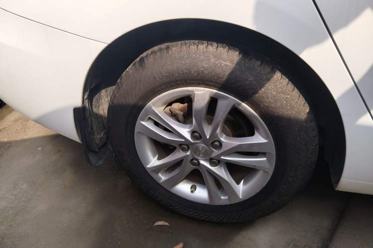 Used Chevrolet Cavalier 2019 320 Manual Xinyue Edition Right Rear Wheel Hub