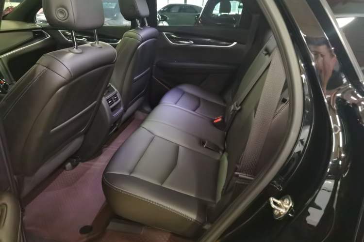 Used Cadillac XT5 2022 2.0T Two-Wheel Drive Luxury Version
