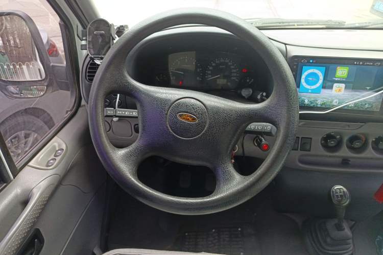 Used Ford Classic Transit 2015 2.8T Diesel Multi-Function Vehicle Short Wheelbase 6-Seater Mid-Roof Edition JX493ZLQ4