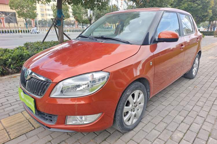 Used Skoda Fabia 2014 1.4L Automatic Crystal Edition