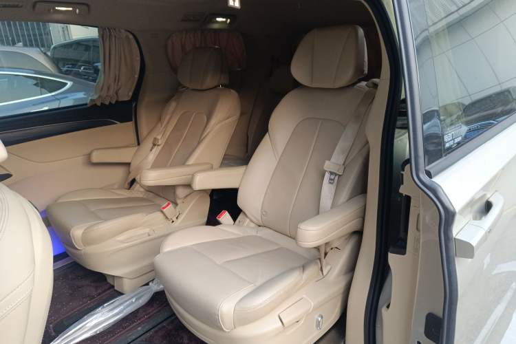 Used Buick GL8 2022 ES Landtrek 653T Luxury Edition