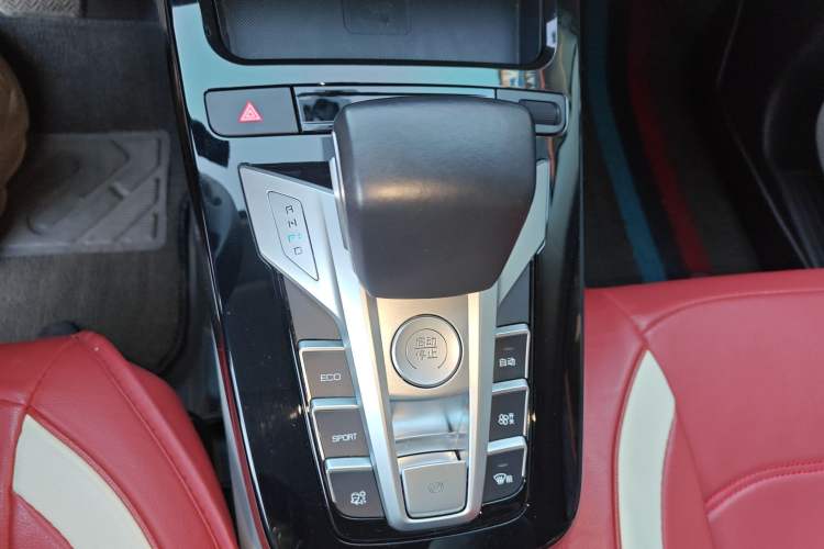 Used BYD Yuan Pro 2021 401 km Luxury Version Gear Lever