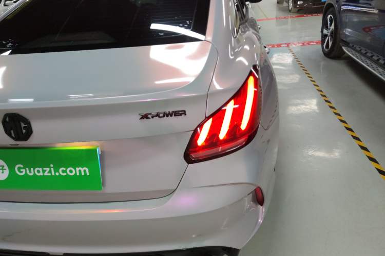 Used MG 5 2021 180 DVVT CVT Youthful Style Edition
