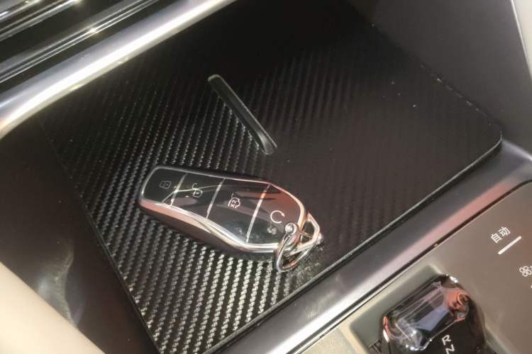 Used BYD Song PLUS New Energy 2024 HONOR Edition DM-i 110km Flagship Model Vehicle Key