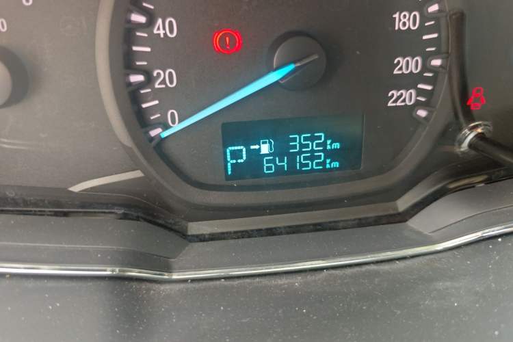 Used Ford Escort 2017 Happiness Edition 1.5L Automatic Fashion Version Odometer Close Up