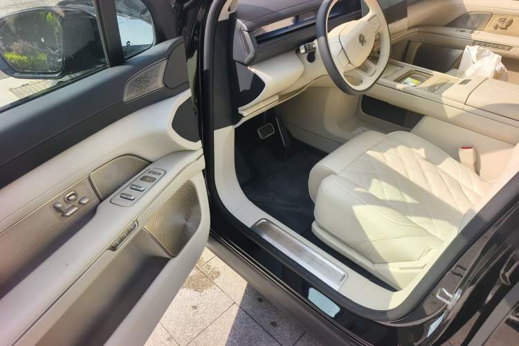 Used Nio ES8 2026 Model 6-seat Executive Luxury Edition Driver Seat