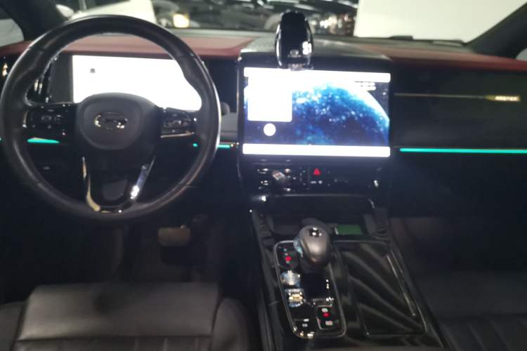 Used GAC Trumpchi M8 2023 Zongshi Series 400T Ultimate Edition Center Console